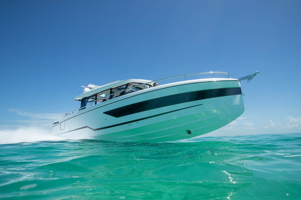 Model: Wellcraft 38 Explorer