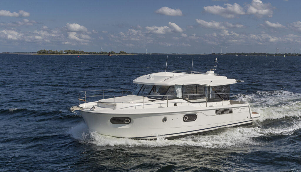 Swift Trawler 41 Sedan